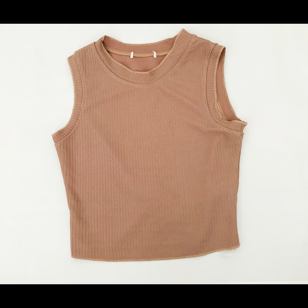Solid tank top. Size xs. From ROMWE.